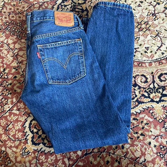 Levi’s 501 Distressed Jeans - Picture 3 of 4